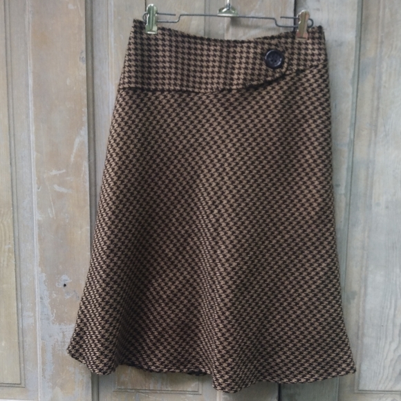Brown Houndstooth Skirt - Picture 1 of 6